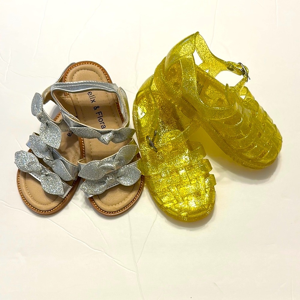 Set of 2 Size 6 Little Girl Sandals